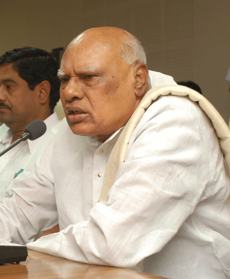 rosaiah,mery gold,buscuts,press meet,seniar,finance minister